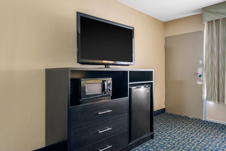 Quality Inn & Suites Brooksville I-75 / Dade City