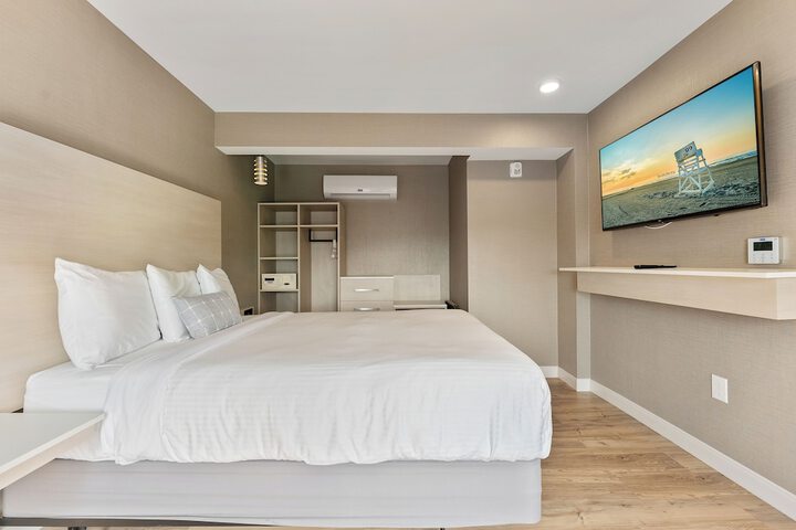 Room 36 of 40