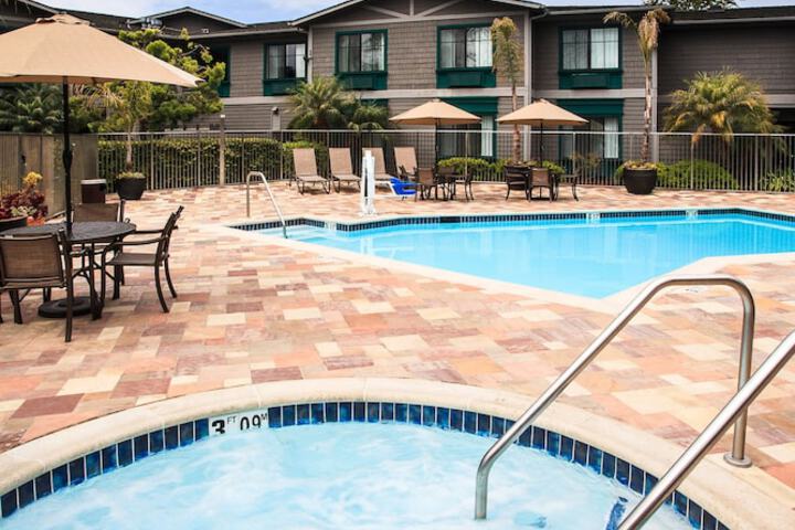 Pool 12 of 49