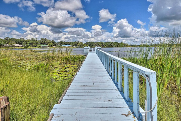 Historic Crescent City Studio - Lakefront w / Dock!
