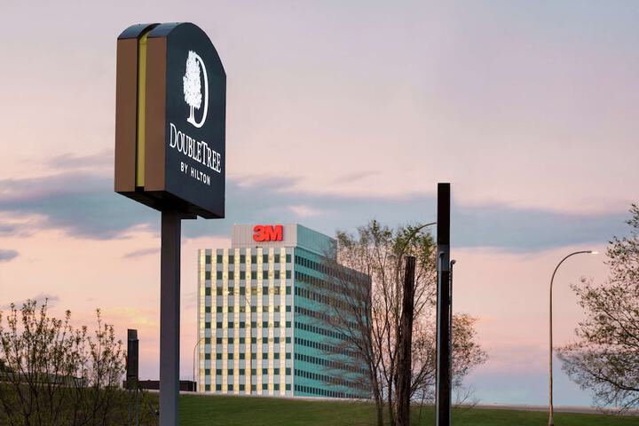 Hotel 4 of 53