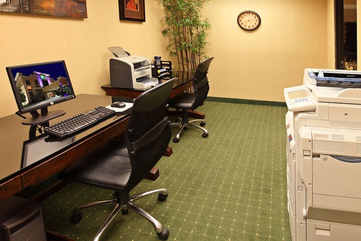 Business Center 55 of 55