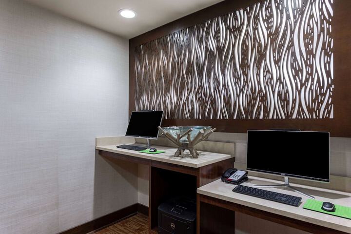 Business Center 62 of 62
