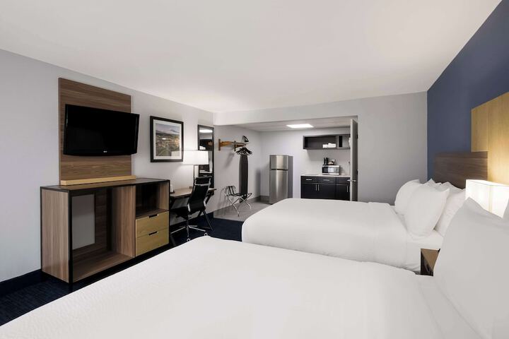 Room 16 of 31