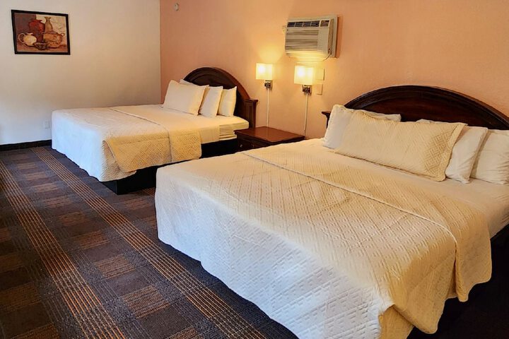 Silver Saddle Motel