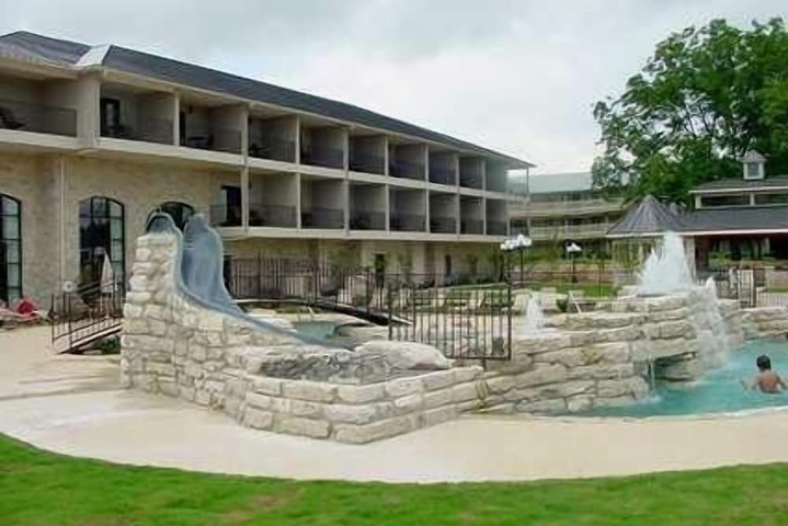 Hampton Inn & Suites Fredericksburg