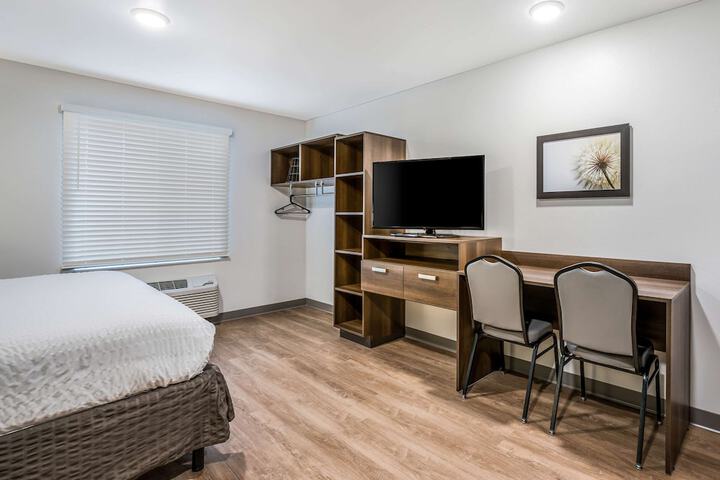 Room 26 of 48