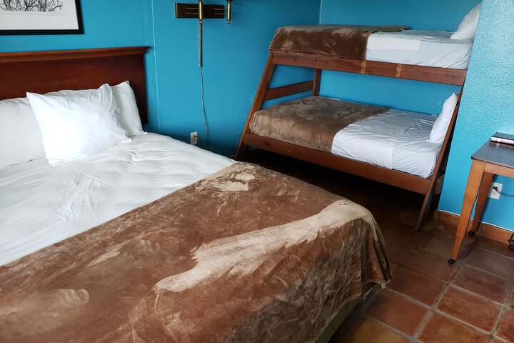 Room 14 of 36