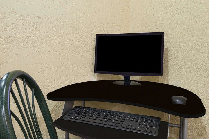 Business Center 25 of 27