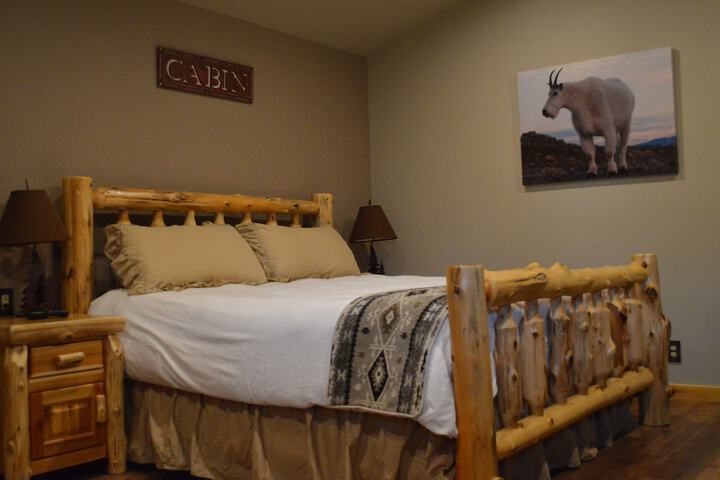 Summit Lake Lodge