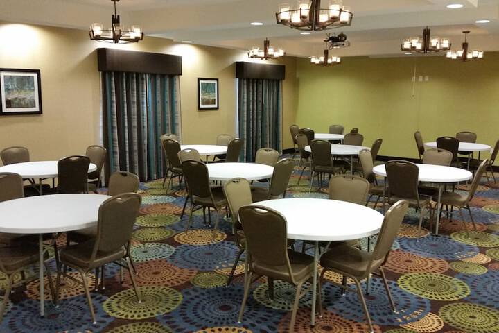 Holiday Inn Express & Suites Atascocita - Humble - Kingwood by IHG