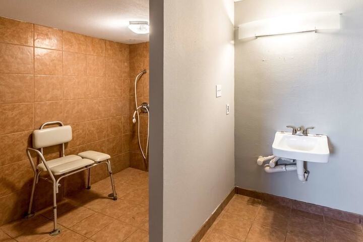 Room 17 of 22
