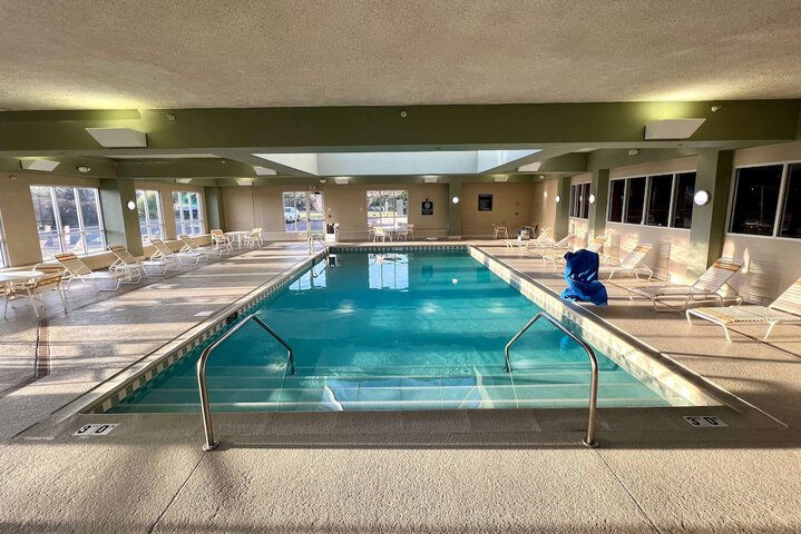 La Quinta Inn & Suites by Wyndham Bannockburn-Deerfield
