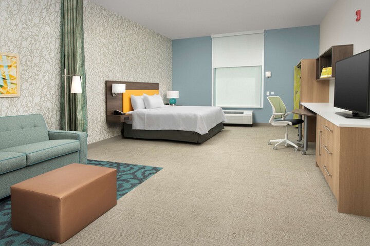 Room 27 of 43