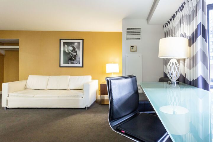 Room 39 of 69