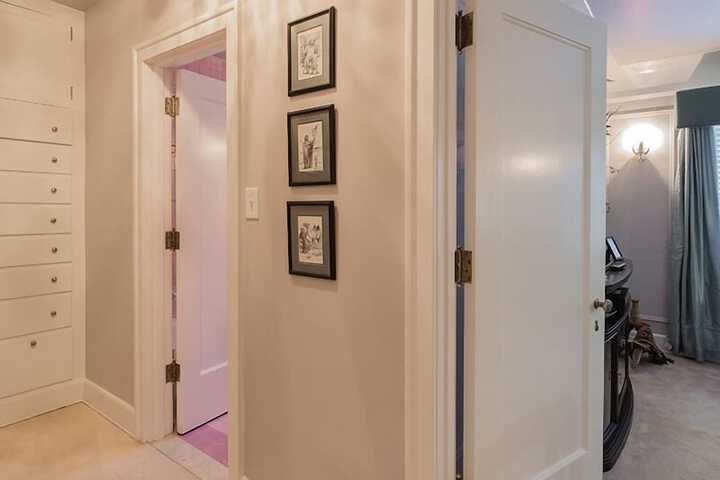 Ballroom/Hall 56 of 57