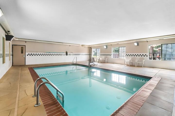 Country Inn & Suites by Radisson Hot Springs, AR