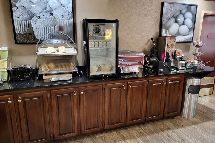 Breakfast/Coffee Service 23 of 29