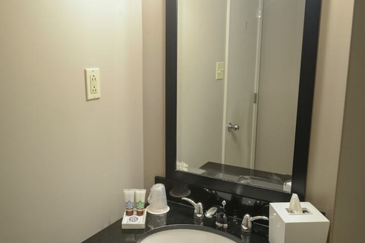 Room 54 of 95