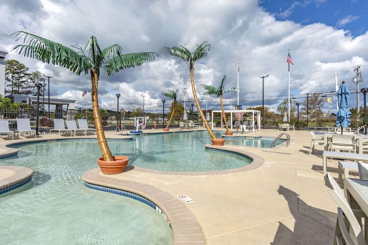 Pool 4 of 29