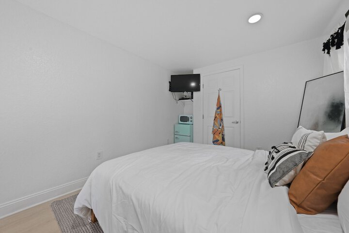 Room 14 of 35