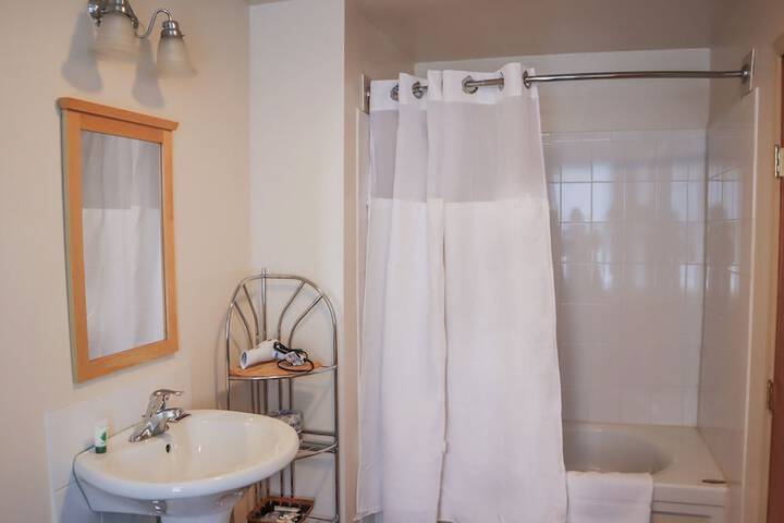 Room 16 of 16