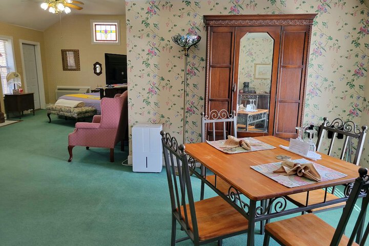 Room 29 of 125