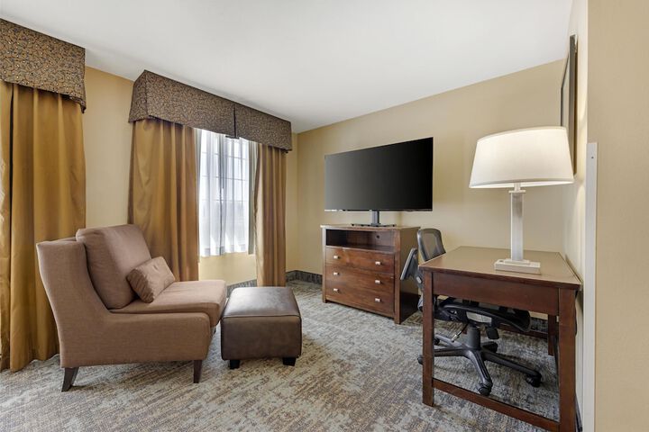 Best Western Plus Prairie Inn