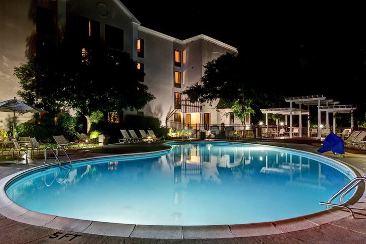 Pool 10 of 106