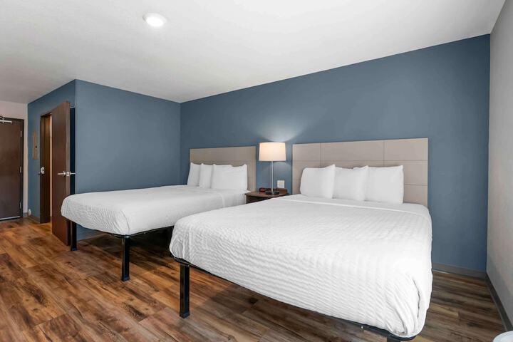 Room 18 of 32