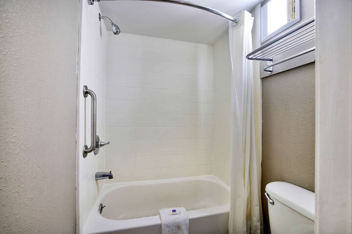 Room 20 of 26