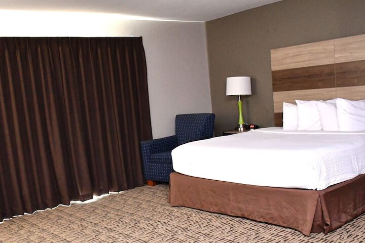 Baymont Inn & Suites by Wyndham Platteville