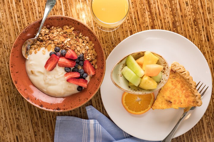 Breakfast/Coffee Service 180 of 189