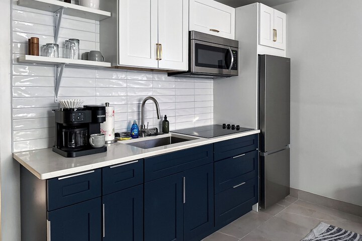 DTW Suites
