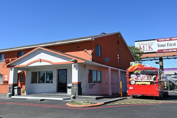 Hotel 4 of 43