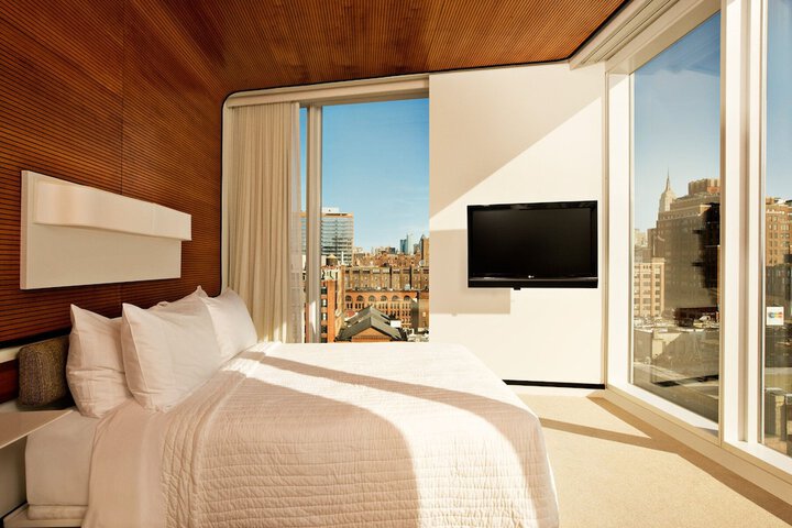 Room 34 of 110
