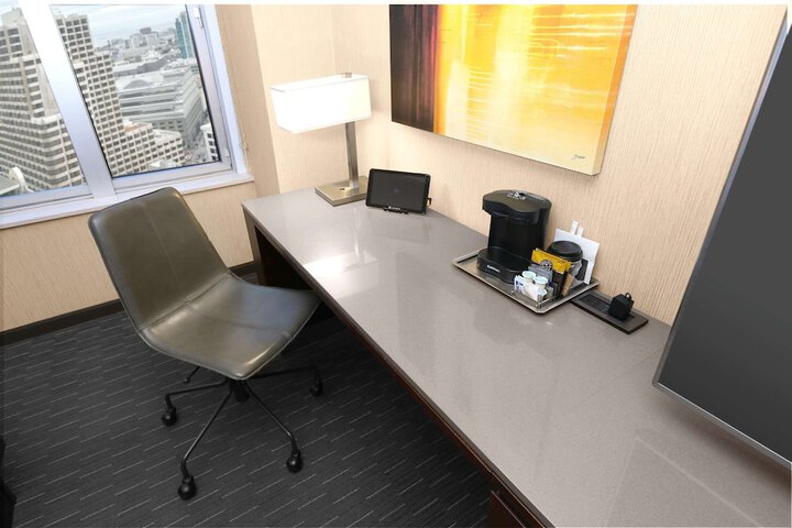 Room 52 of 249