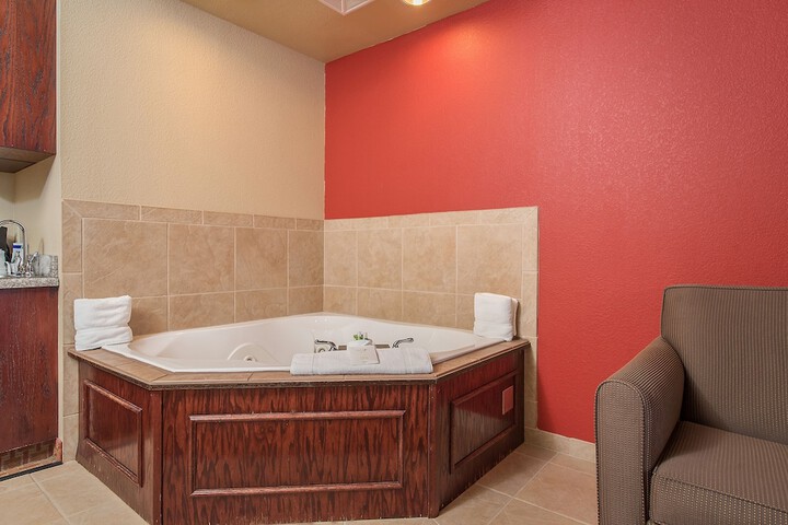 Baymont Inn and Suites by Wyndham Sturgis