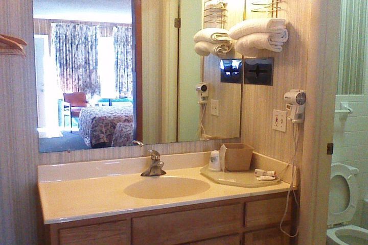 Room 15 of 23