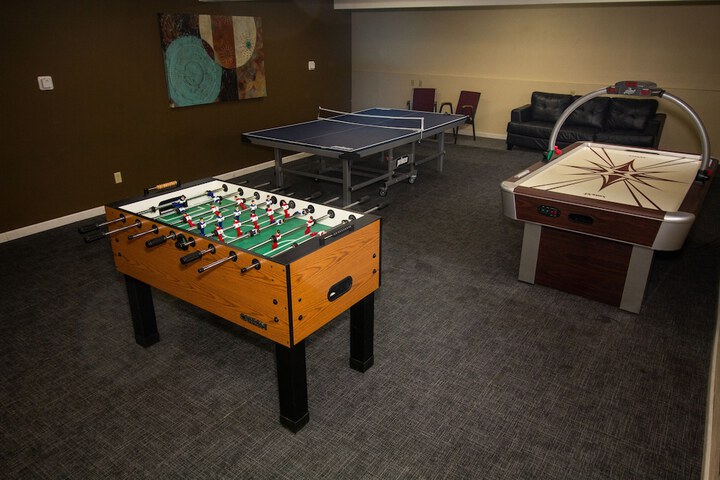 Room 17 of 38