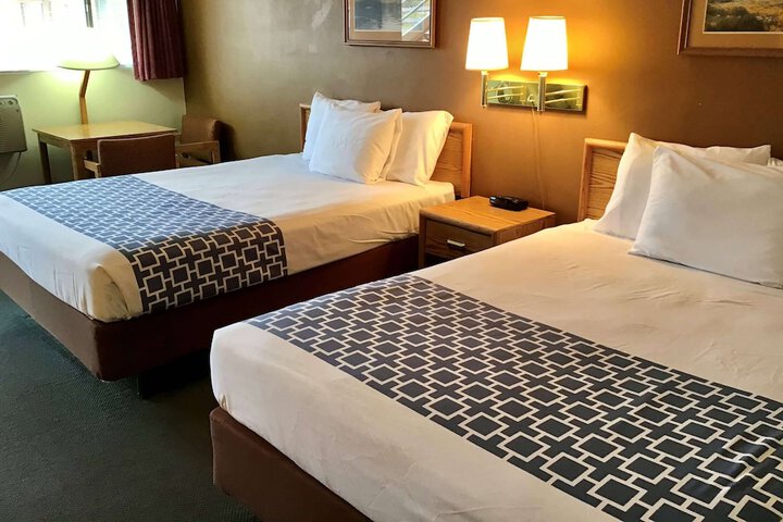 Room 12 of 15