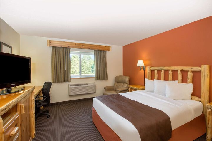 Room 18 of 38