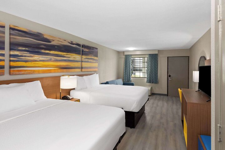 Room 22 of 26