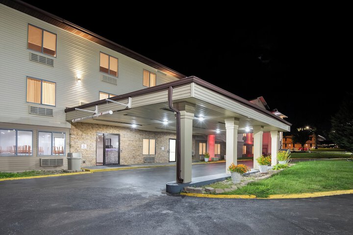 Hotel 5 of 42