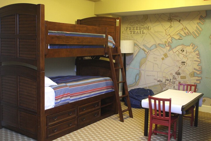 Room 16 of 139