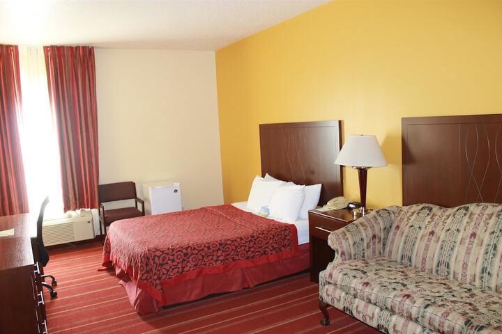 Room 11 of 22