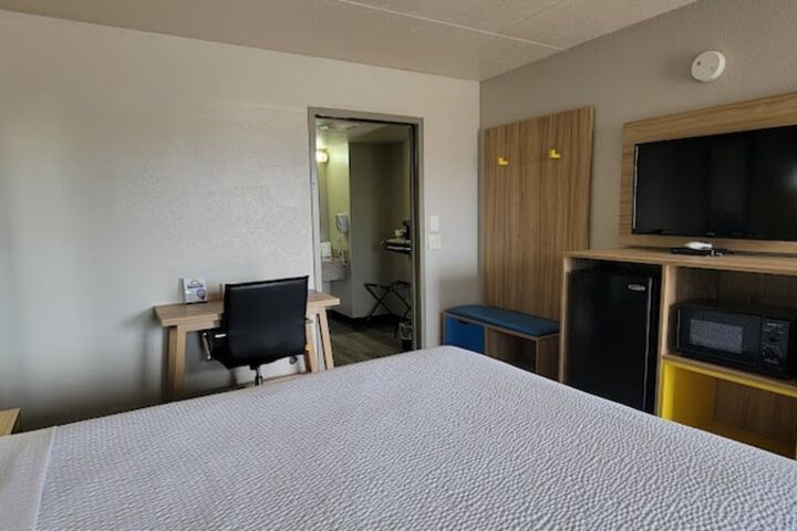 Room 15 of 70