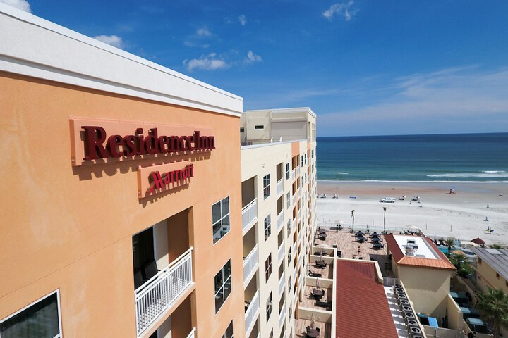 Hotel 6 of 55