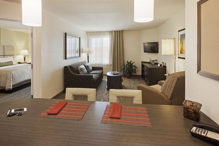 Candlewood Suites Bay City by IHG