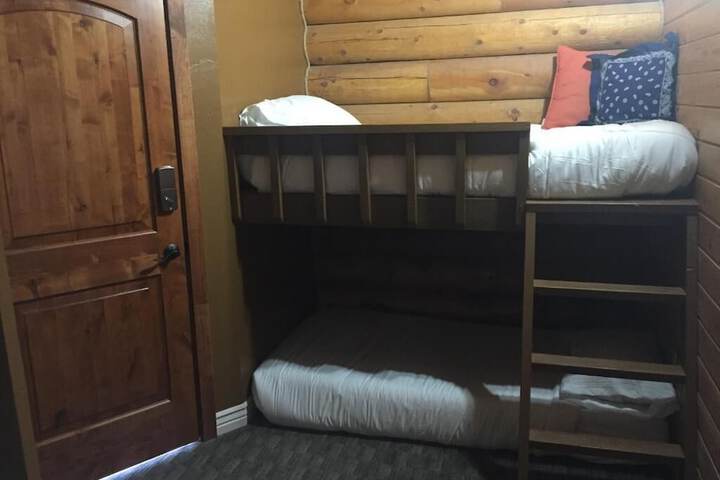 Room 18 of 24
